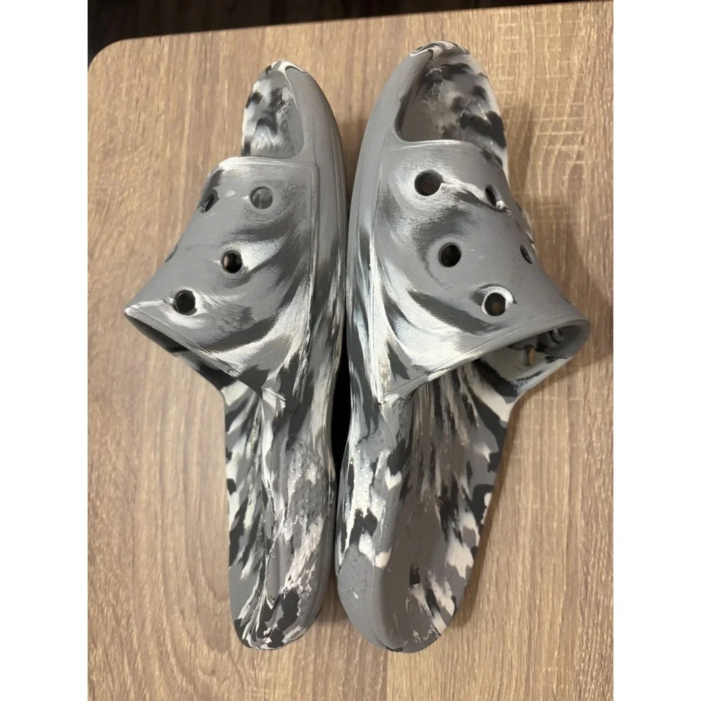 CROCS product pair